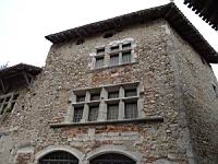 Perouges, Rue des Rondes, Maison face a la Porte d'en Haut (4)